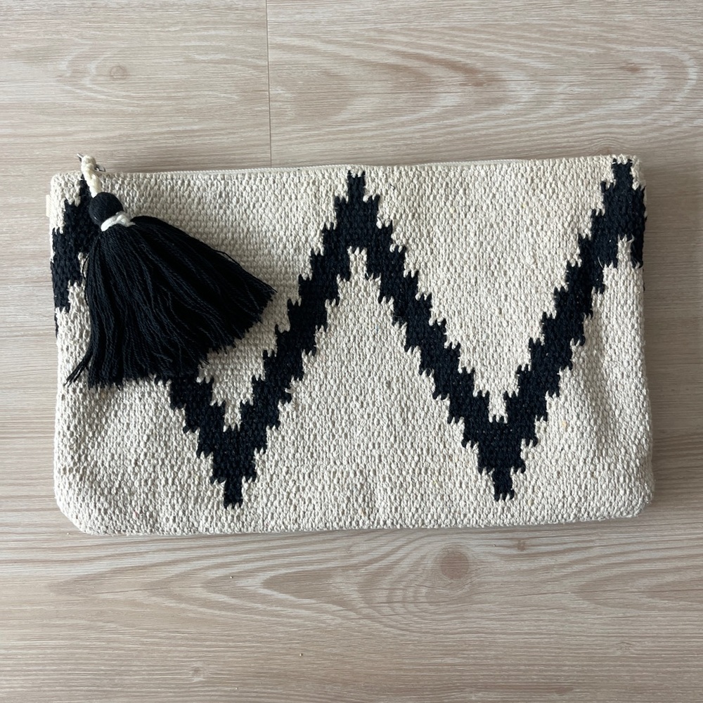 Katydid Black and Cream Patterned Clutch - Picture 2 of 3
